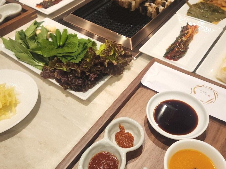 부산에 뜬 장어 이미지