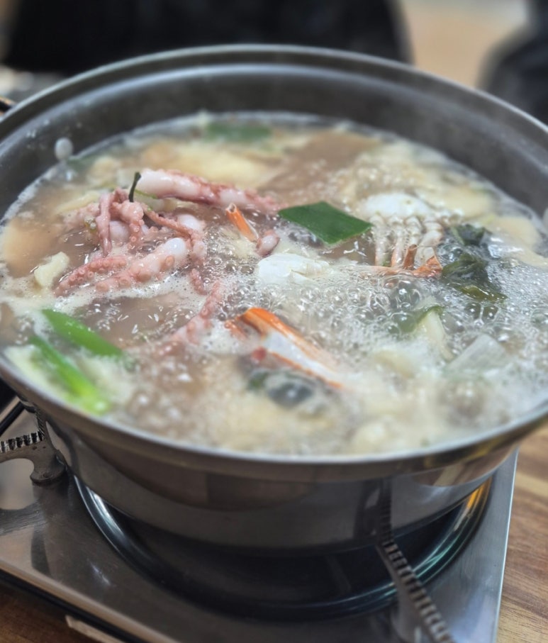 참맛해물칼국수 이미지