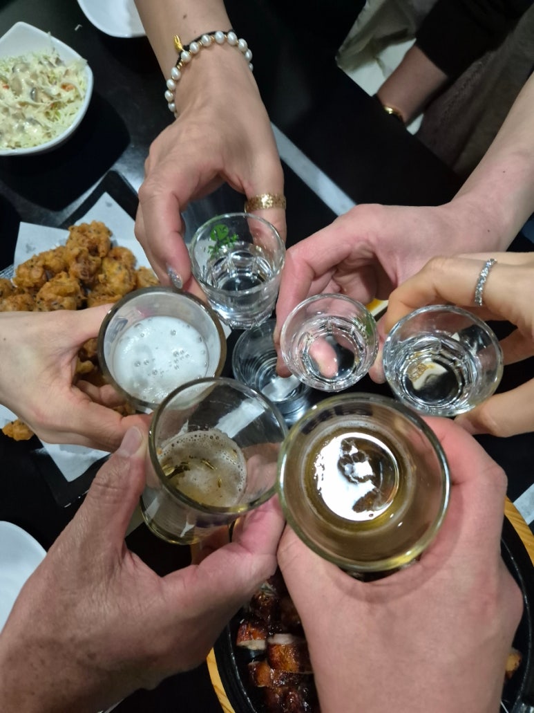 구어진닭호프 이미지