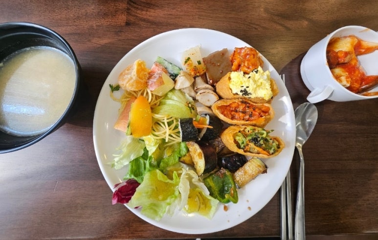살림프리미엄채식뷔페 이미지