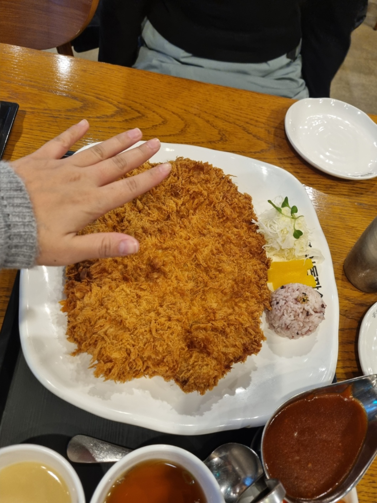 홍익돈까스부산남포 이미지