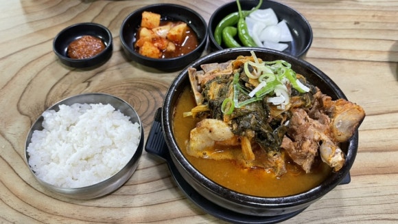 뼈다귀해장국 이미지