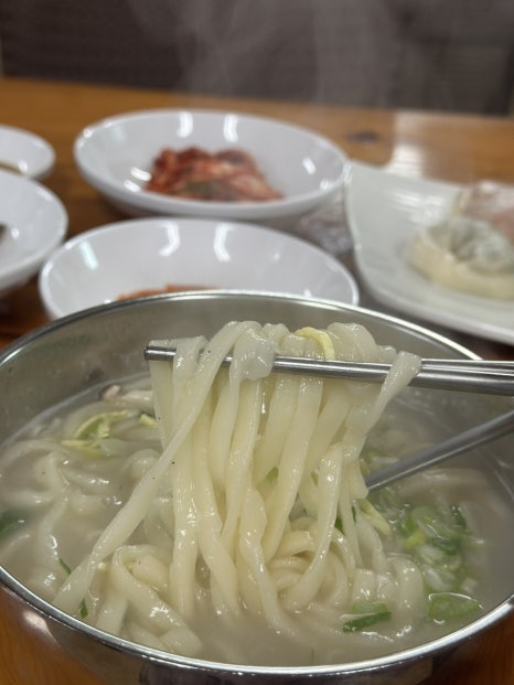 밀사랑칼국수 이미지