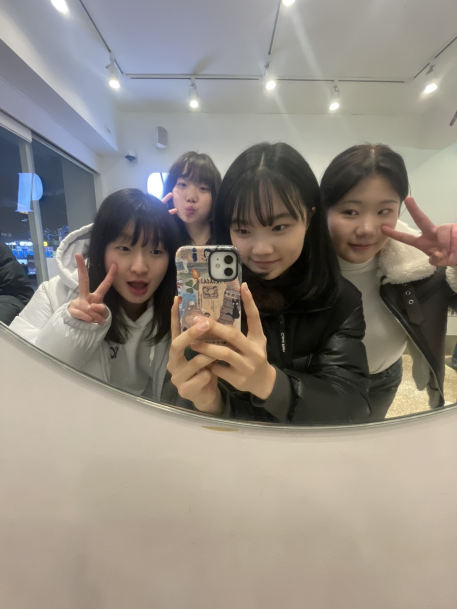 재뉴어리 이미지