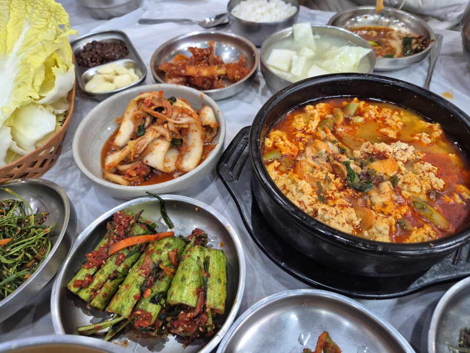 두리식당 이미지