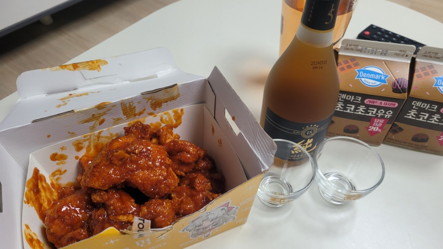 맘스터치금천은행나무점 이미지