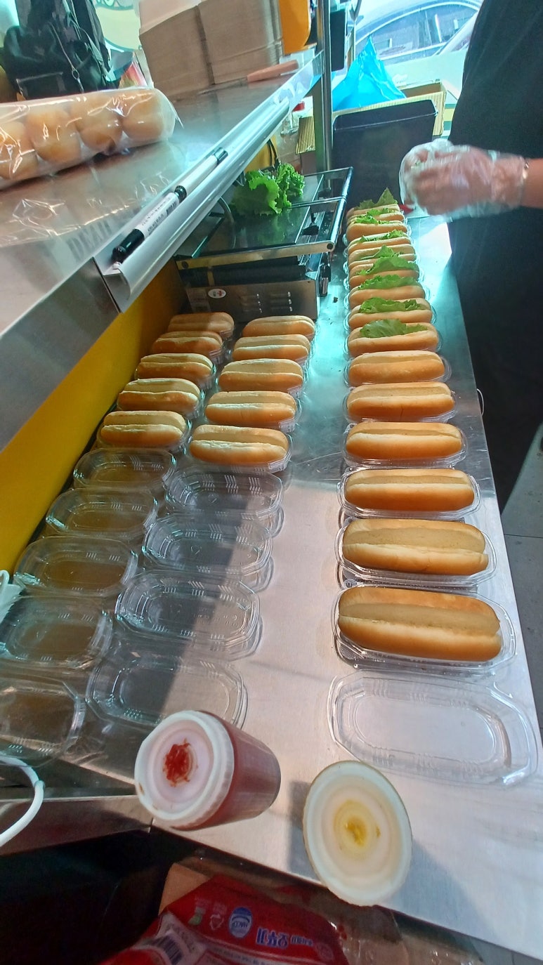 오늘은핫도그 이미지