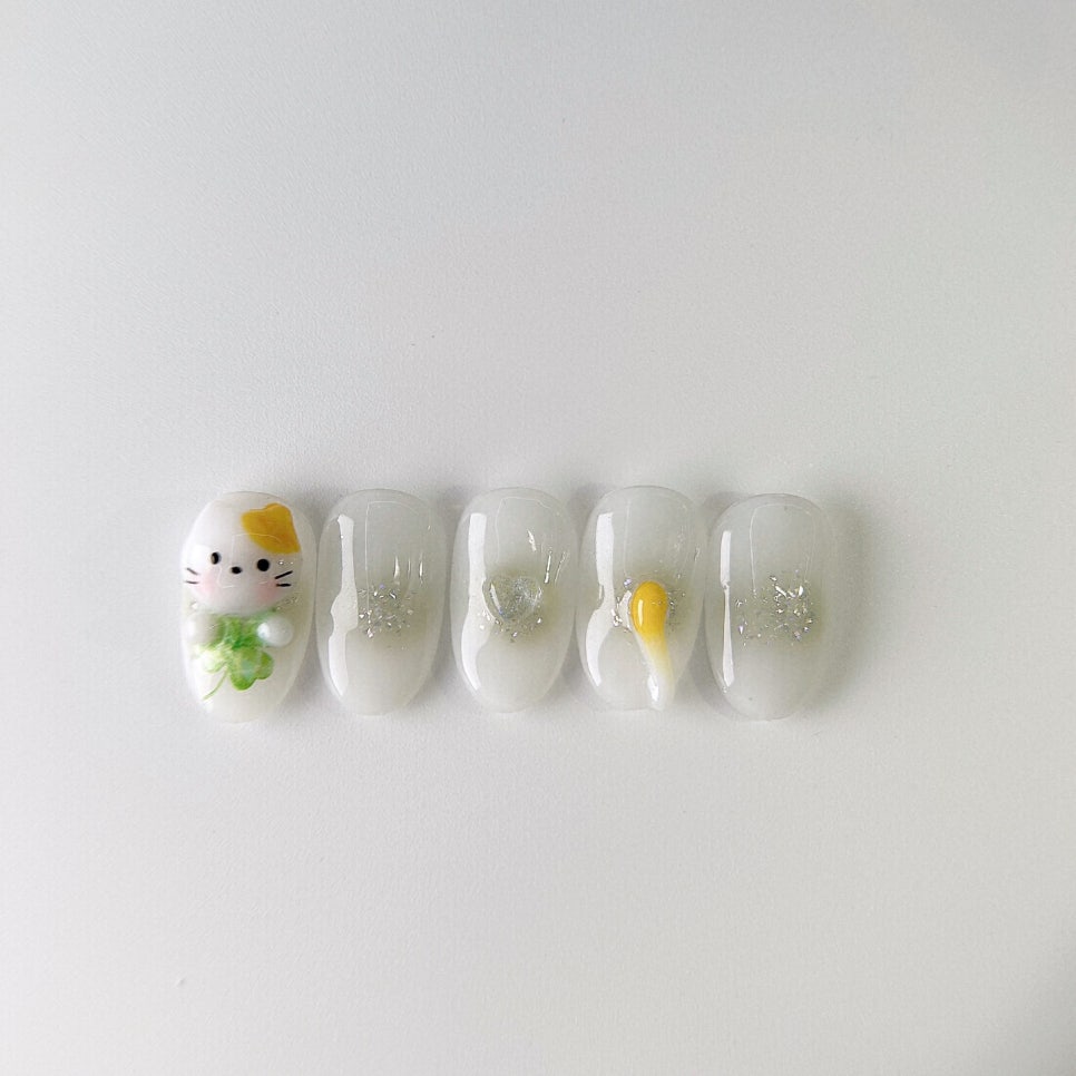 단델리온네일 이미지