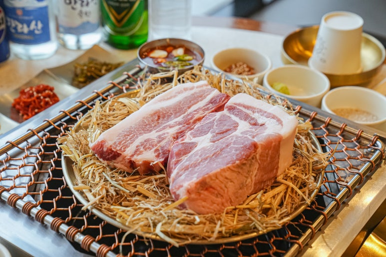 일등돼지 이미지