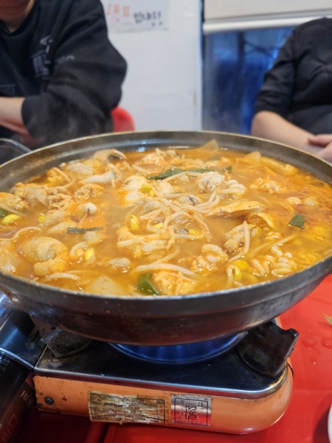 회뜨는 남매 이미지