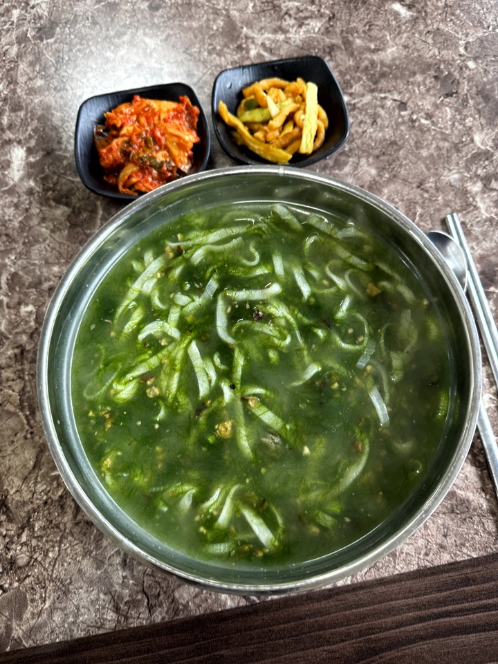 제주보말칼국수 이미지