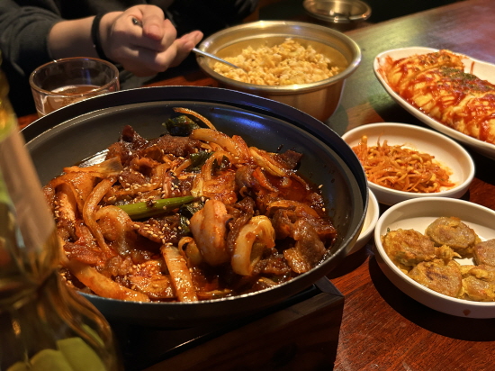 명품김치찌개 이미지