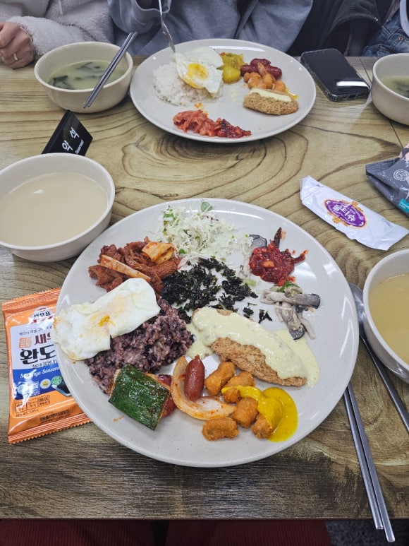 영웅한식뷔페 이미지
