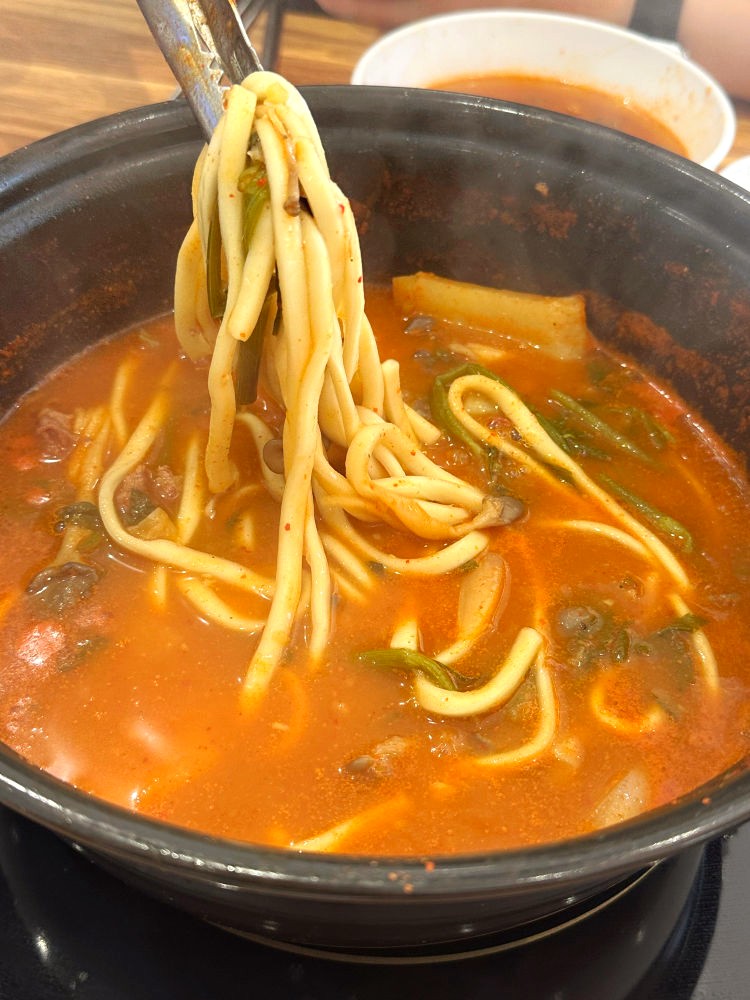 등촌샤브칼국수 이미지