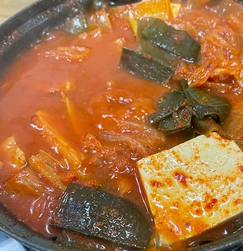 생고기김치찌개 이미지
