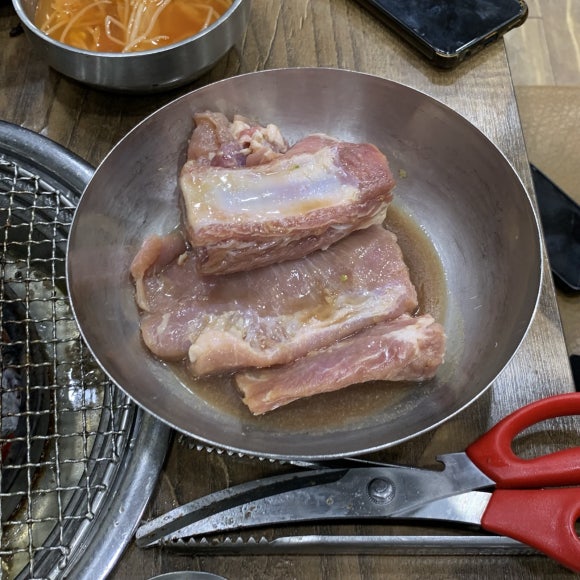 숯불왕갈비 이미지