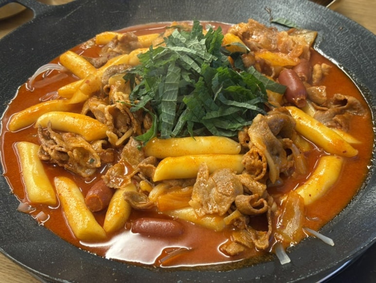 고기듬뿍두루치기 이미지