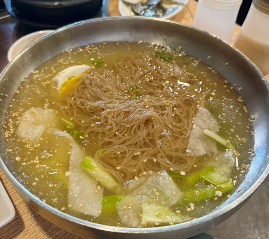 뒷골목생삼겹 이미지