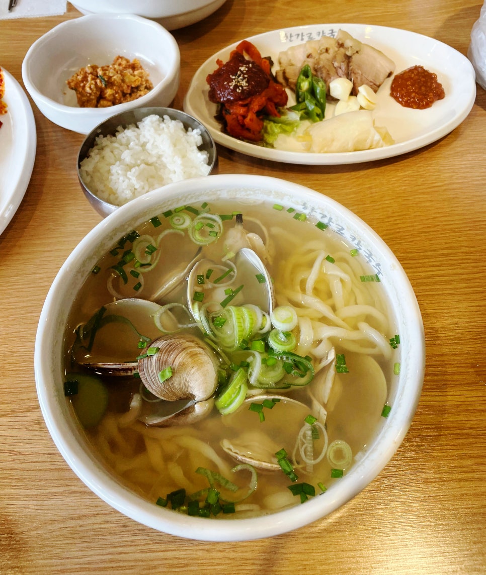 백합칼국수 & 보쌈 이미지