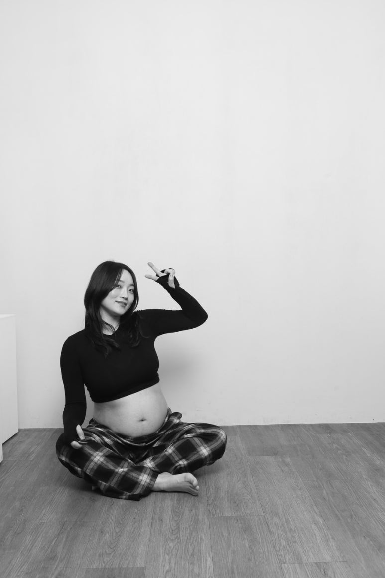 홍대합정셀프사진관데이트코스흑백공간 이미지
