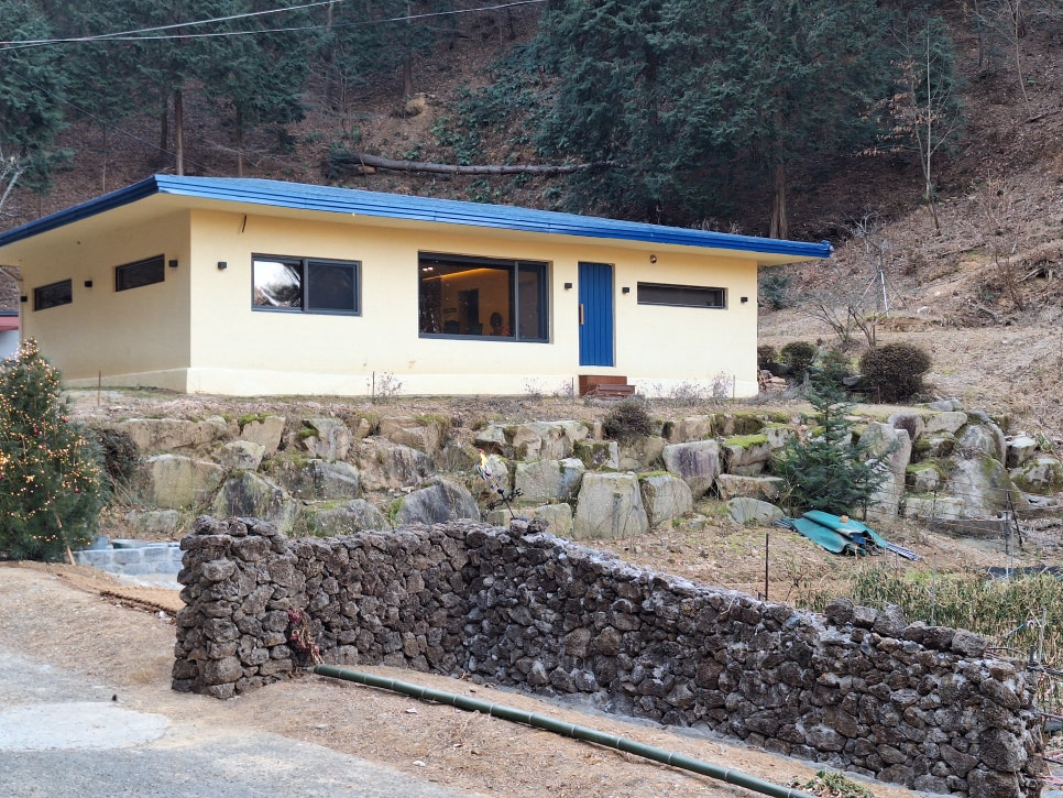 숲사잇길펜션 이미지