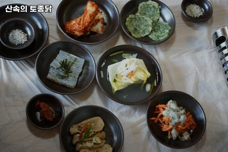 산속에토종닭 이미지