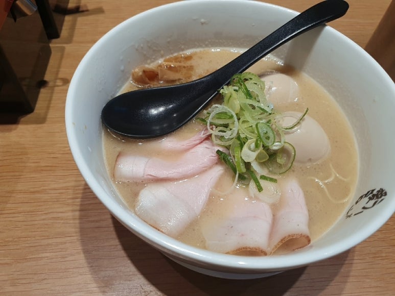 라멘호토리 이미지