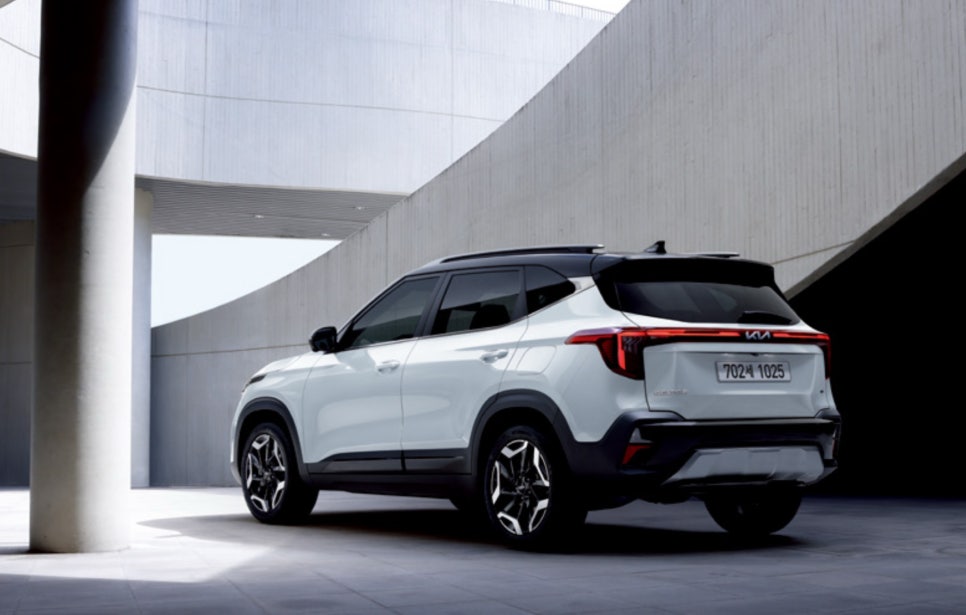 2025년 기대작 기아 셀토스 하이브리드 - 연비와 성능을 동시에 잡은 소형 SUV 이미지 6