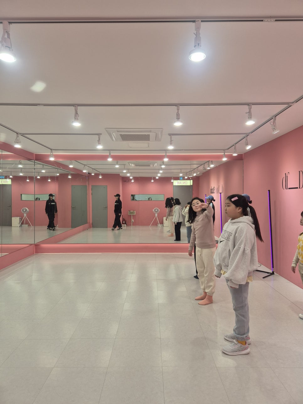 디에프댄스스튜디오학원 이미지