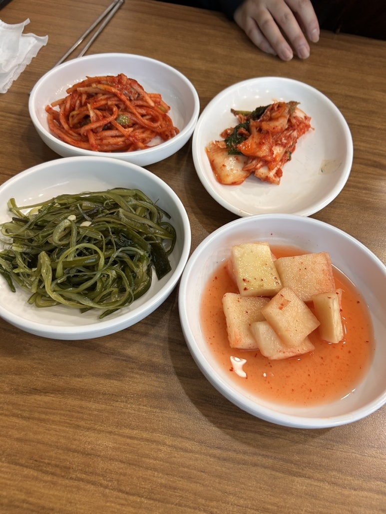 굴세상식당 이미지