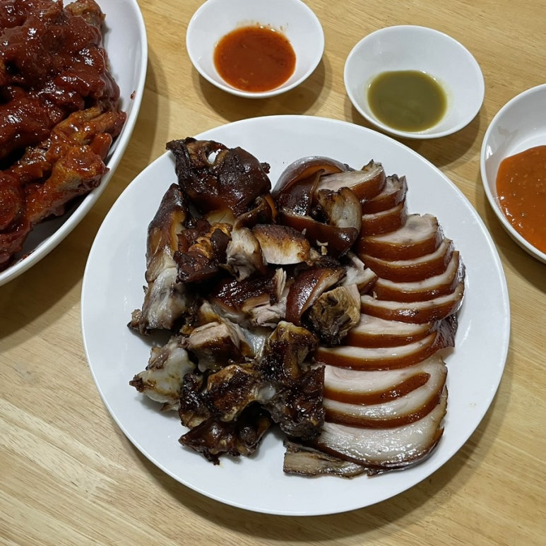 부산갈매기매운족발 이미지