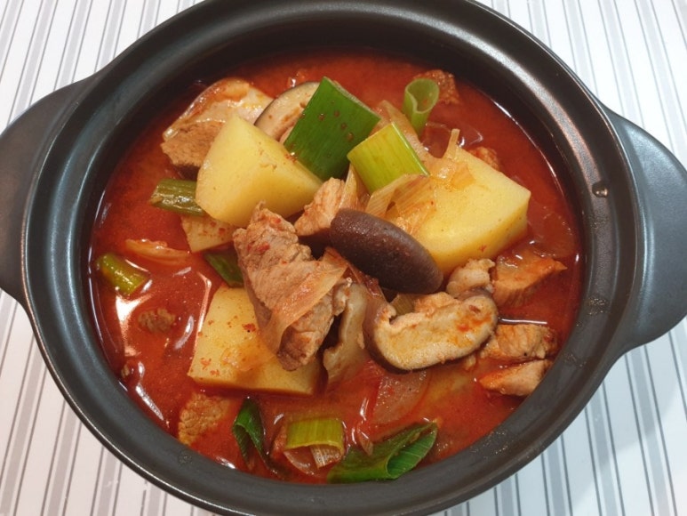고기랑찌개랑 이미지