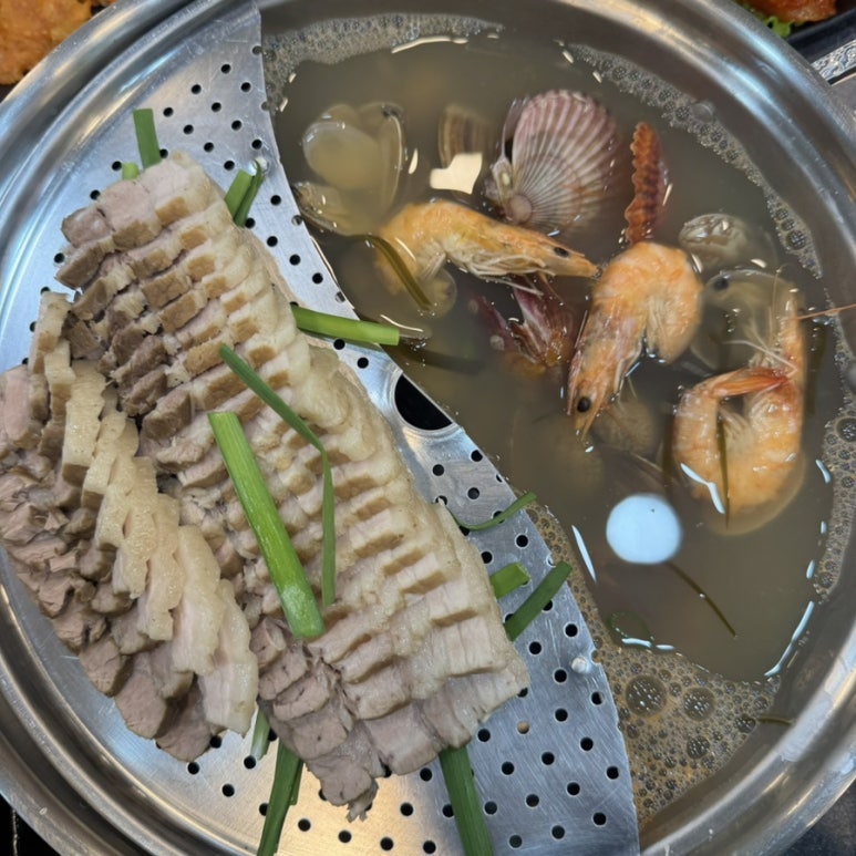 오대감보쌈칼국수 이미지