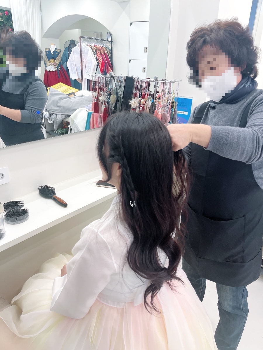 지지배배스튜디오 이미지