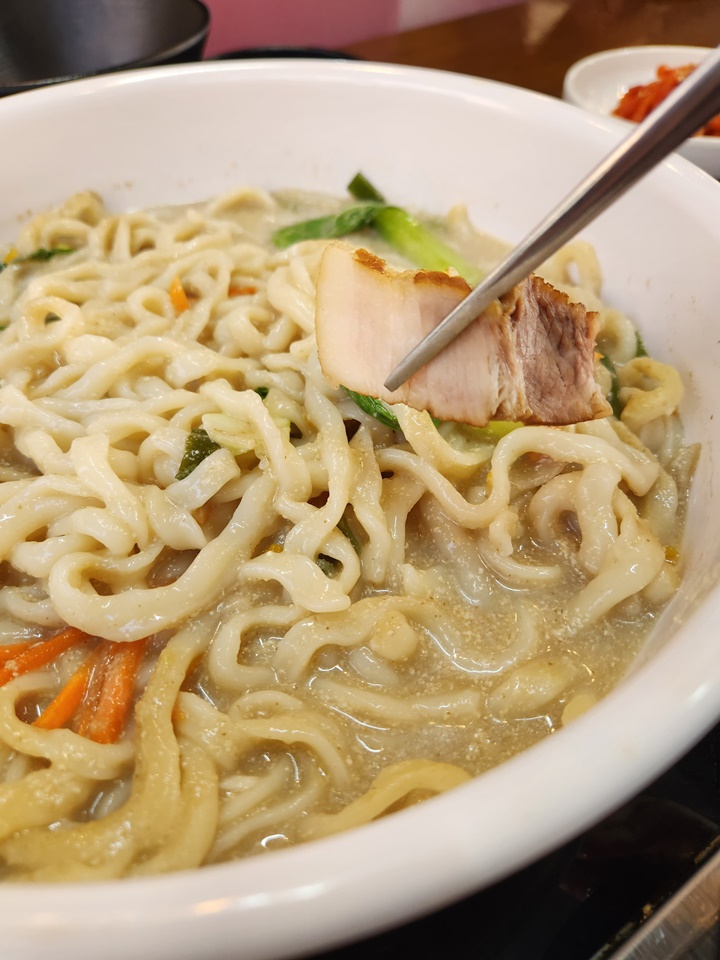 이런칼국수가 이미지