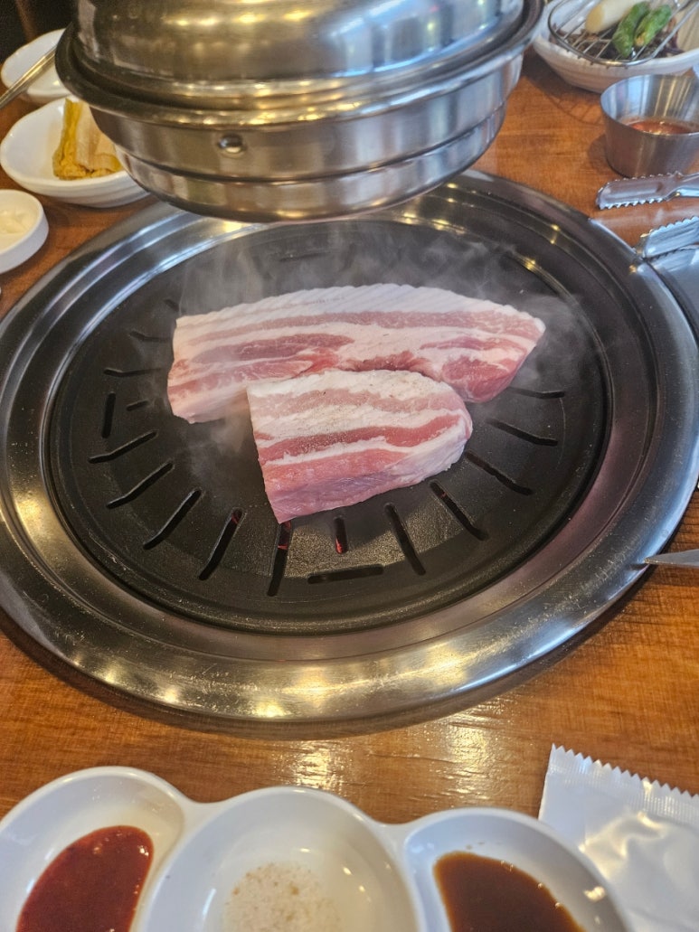 고기굽는남자 이미지