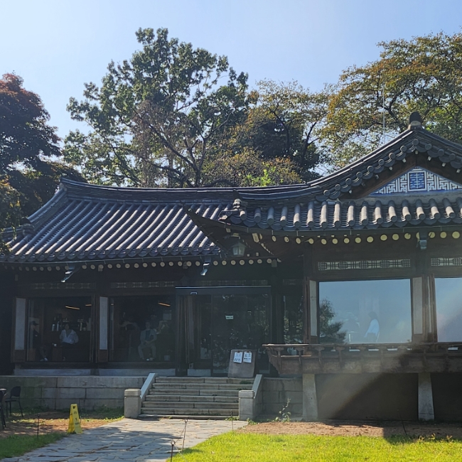 카페기와 이미지