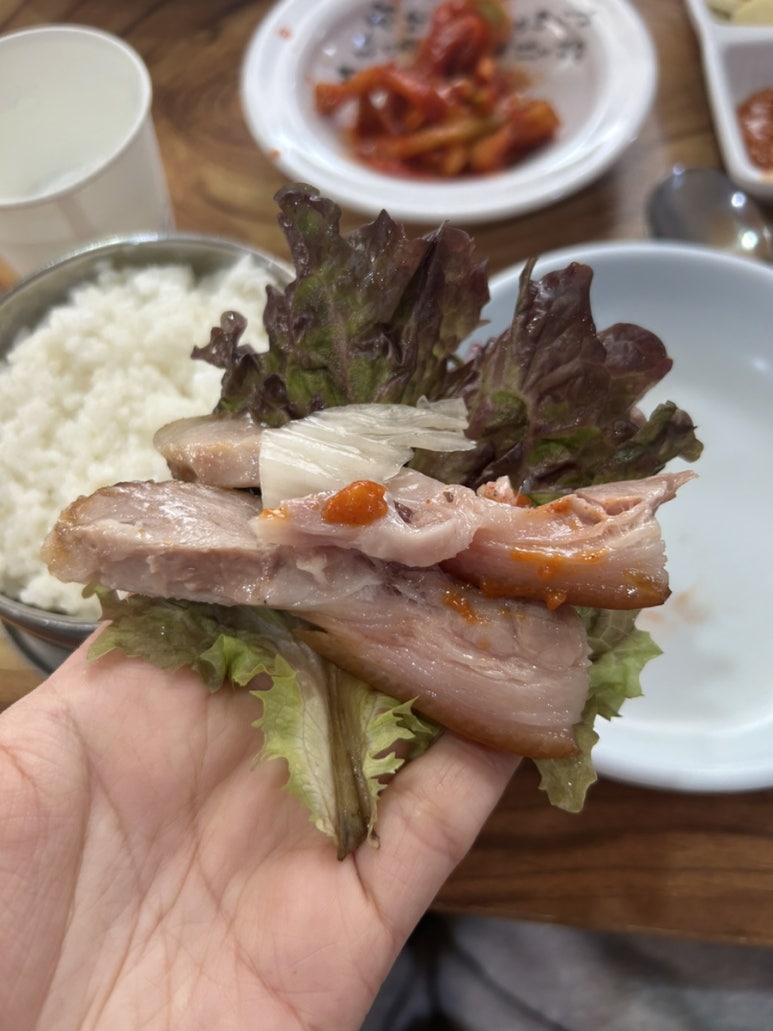 우현족발 이미지