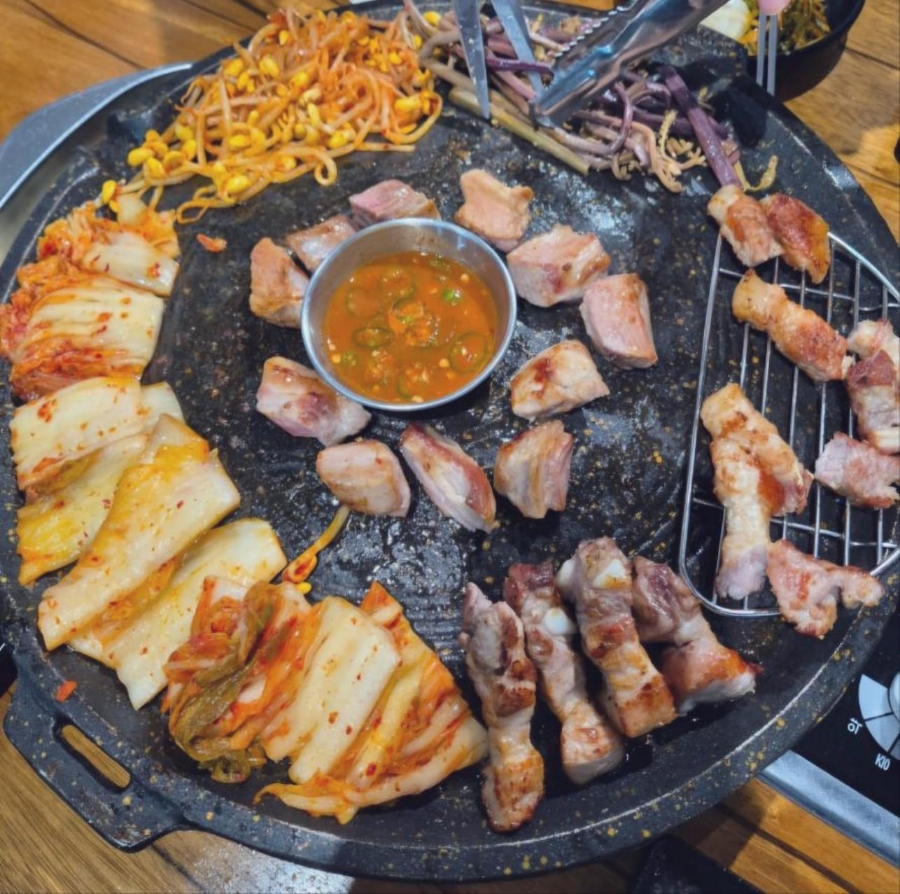 지리산흑돼지 이미지