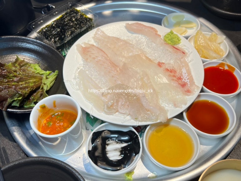 어린달 이미지