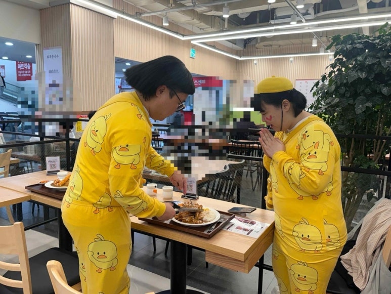 돈까스플러스 이미지