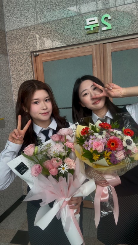 윤나는날 이미지
