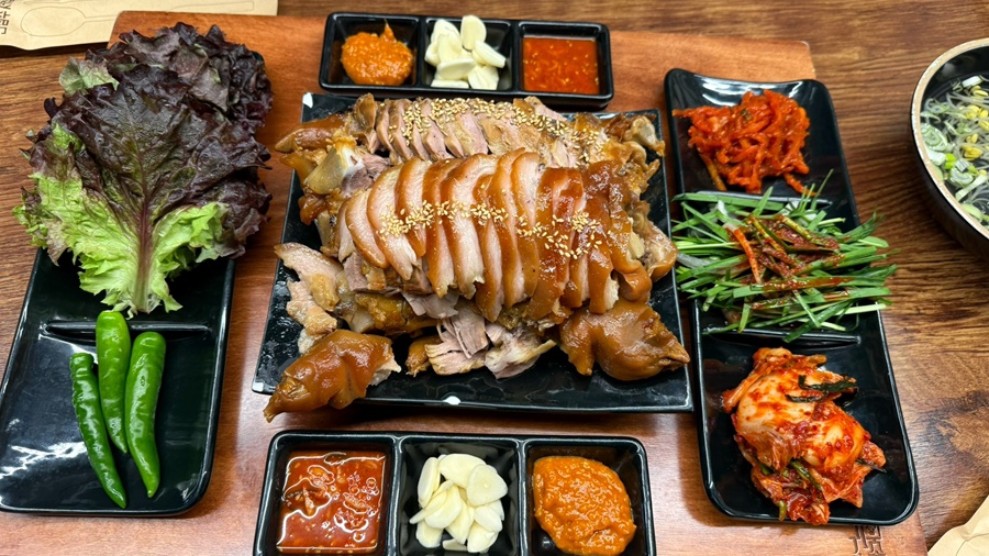 귀한족발 이미지