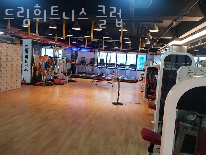 플라자 휘트니스클럽 이미지