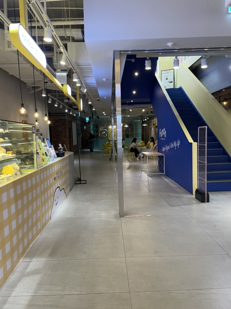 미크플로 홍대점 이미지