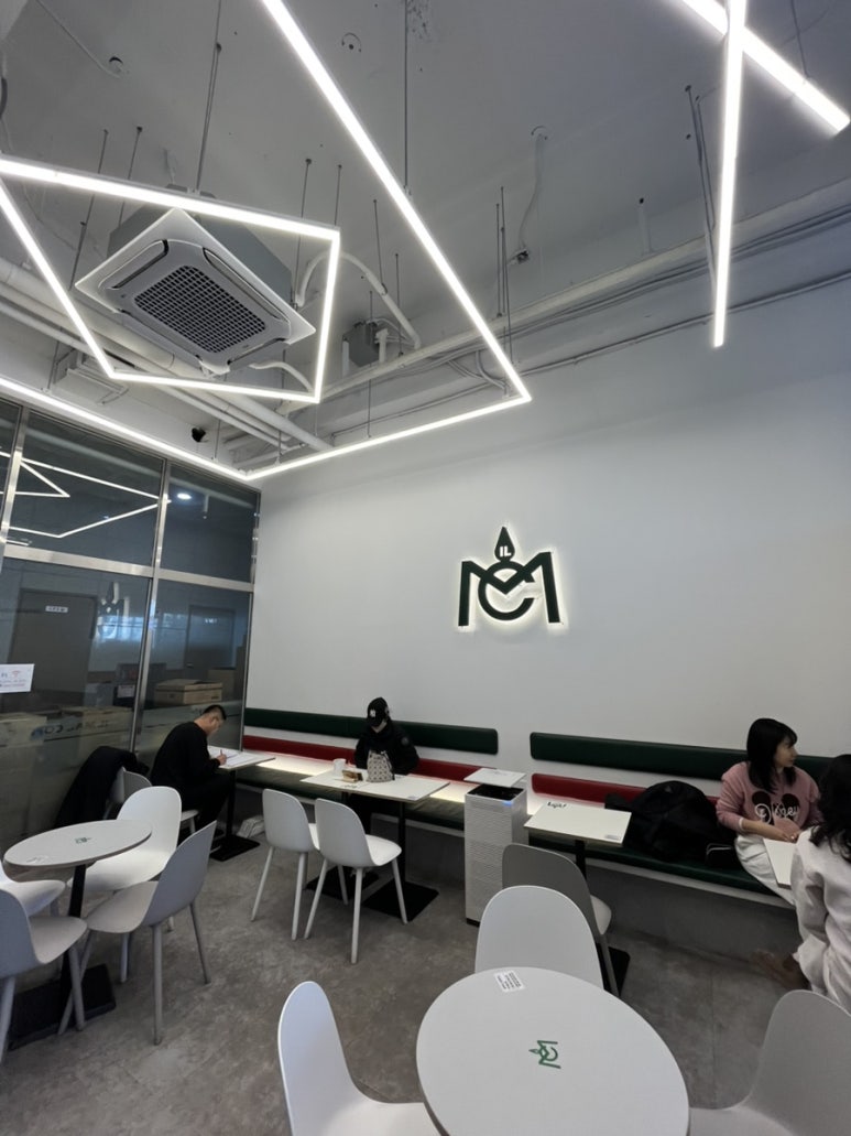 일맥커피서 이미지