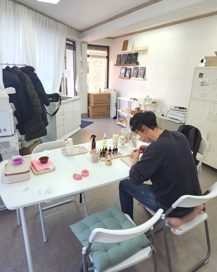 공방;팔월 이미지