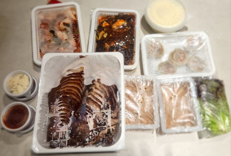 헐렁이왕족발 이미지