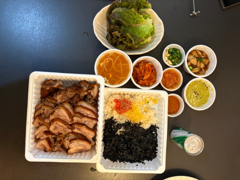 4시30분왕족발 이미지