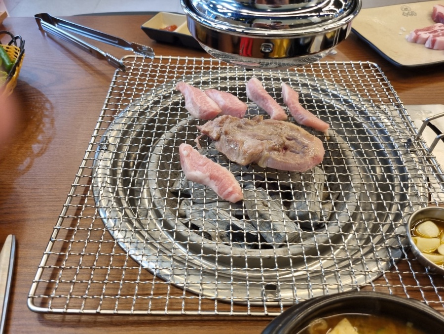 이예앤이예 이미지
